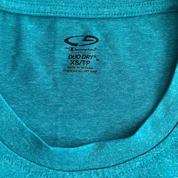 C9 by Champion: Women’s Duo Dry Teal Workout Shirt - Picture 2 of 7